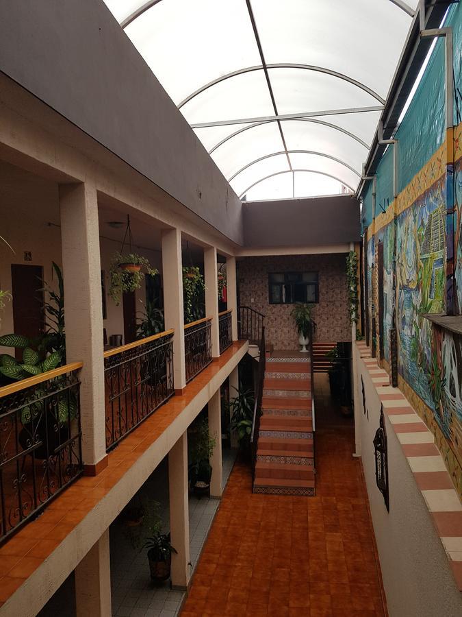 Hotel Nuevo Cupatitzio Uruapan  Bagian luar foto