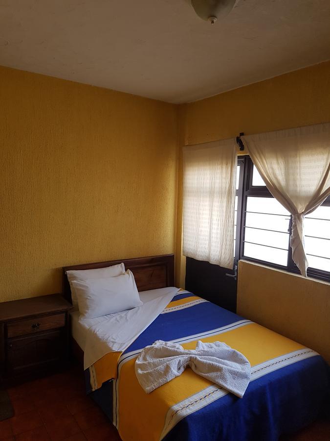 Hotel Nuevo Cupatitzio Uruapan  Bagian luar foto