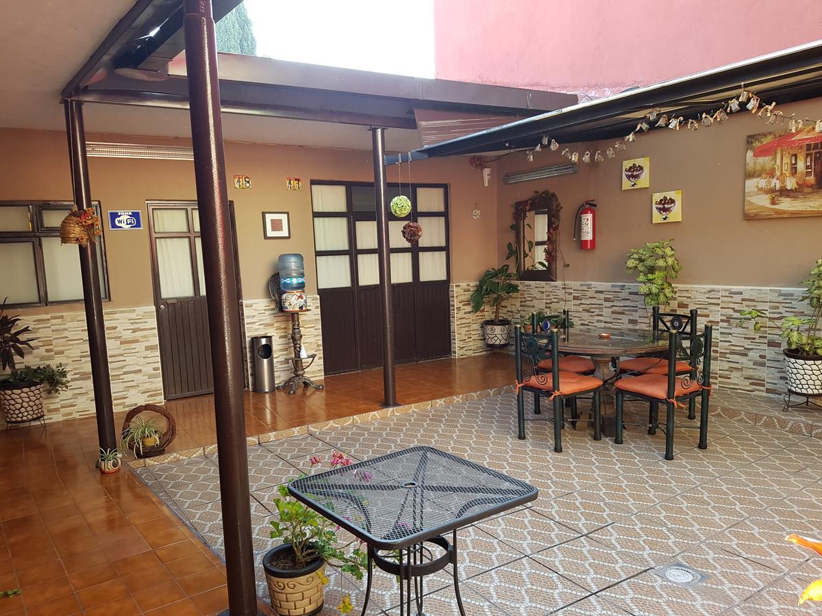 Hotel Nuevo Cupatitzio Uruapan  Bagian luar foto