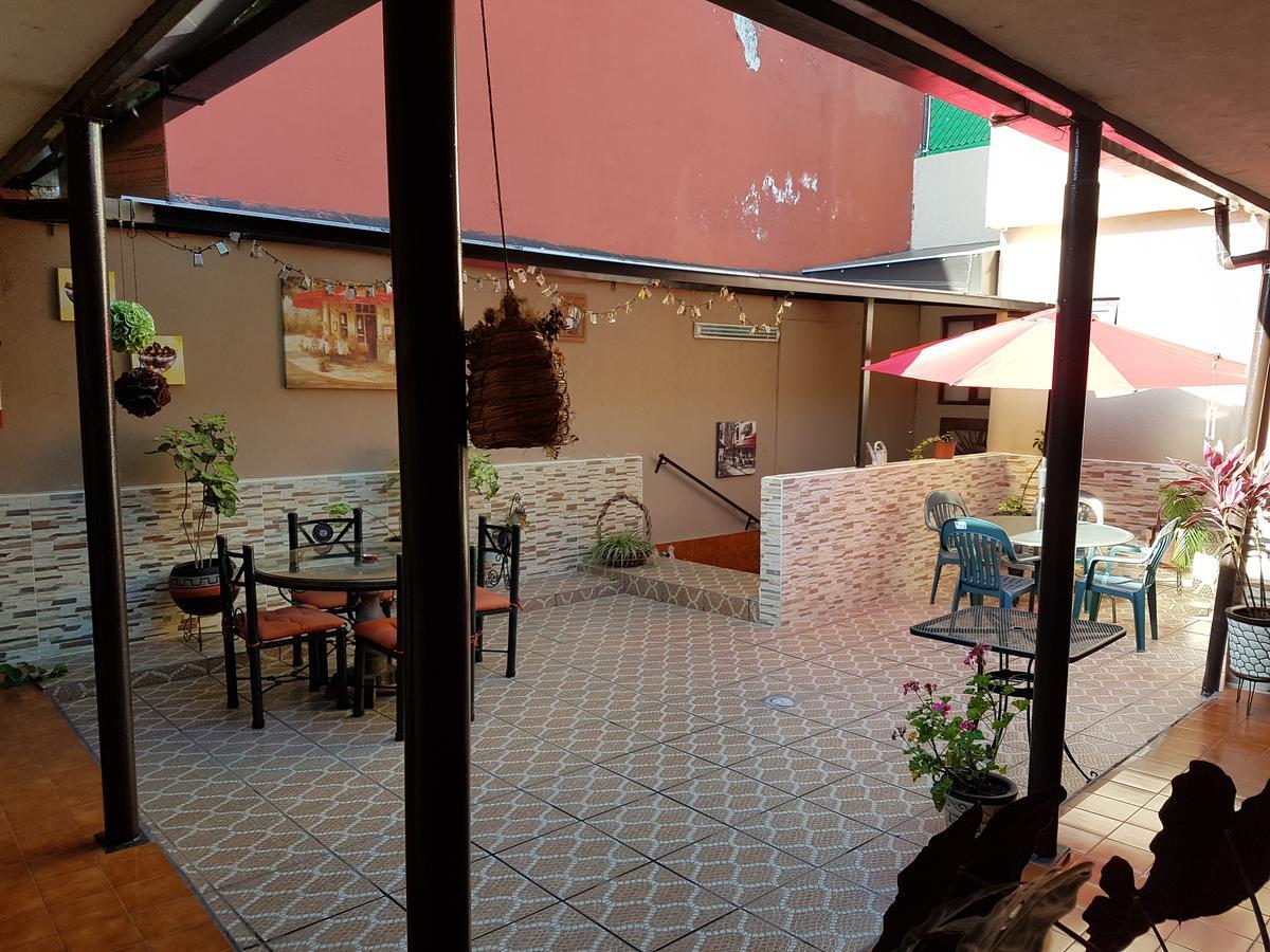 Hotel Nuevo Cupatitzio Uruapan  Bagian luar foto